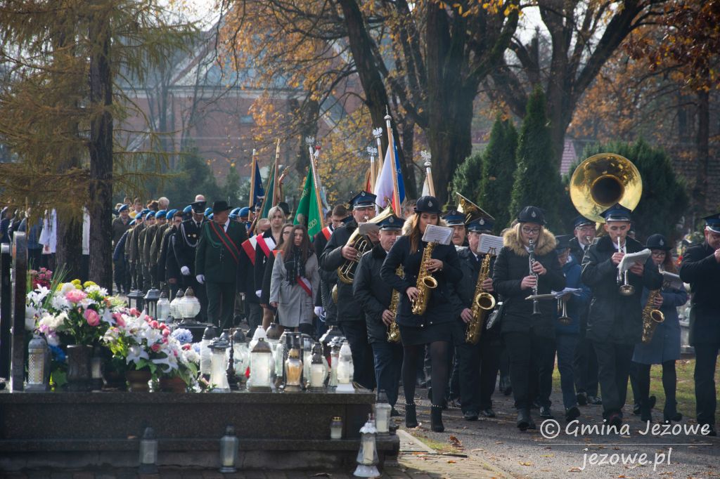 Jeszcze Polska nie zginęła, Kiedy my żyjemy ! 